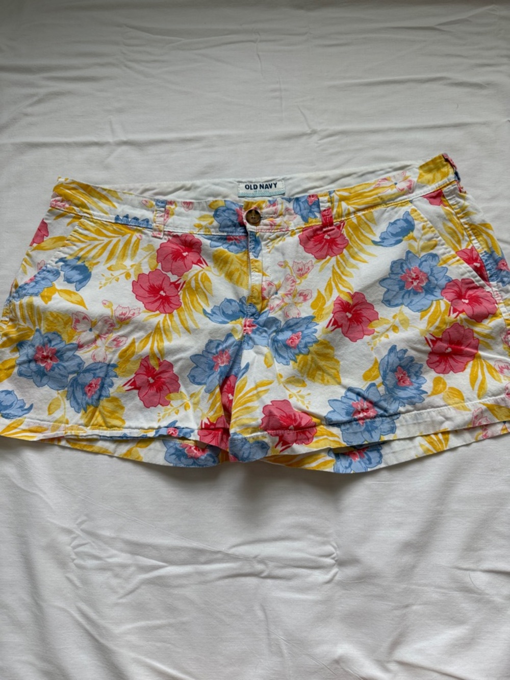 Old Navy Floral Cotton Shorts - White with Pink, Blue & Yellow 3.5 in. inseam